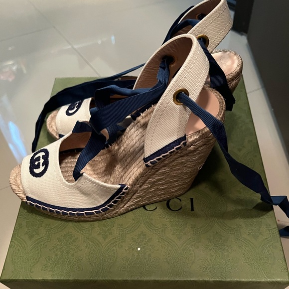 WOMEN'S ESPADRILLE WITH RIBBON TIE - Picture 6 of 6